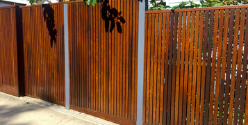 Timber,Fence,-,Hard,Landscaping